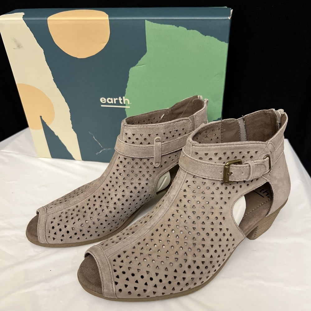 Earth Marietta Seren Ginger Suede Perforated Ankle Booties Women's 7.5 Comfort